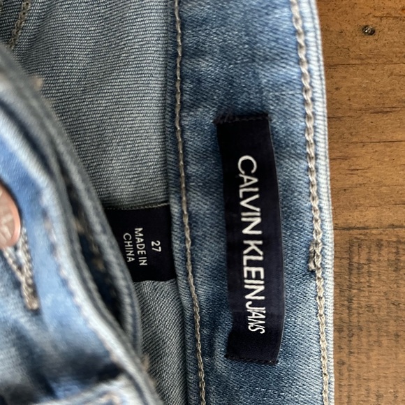 Gently used Calvin Klein Jeans - Picture 4 of 5